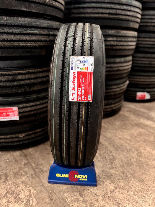 Предни гуми 295/80R22.5 SATOYA SF-042 18PR 152/149М - гуми за автобус