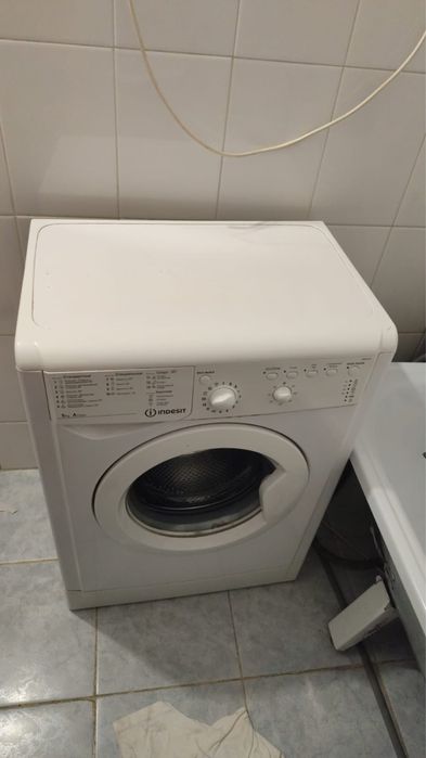 Продаю бу стриальную машину в отличном состояние, цена 35000 тг