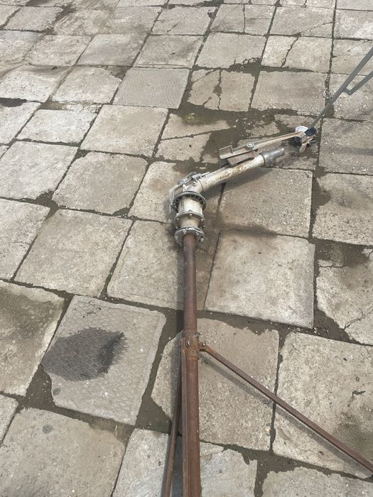 Vand 3 aspresoare 2 bucati sunt pe ploaie si unul e pe bataie big tun