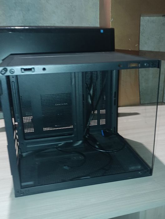 Корпус аквариум для компьютера