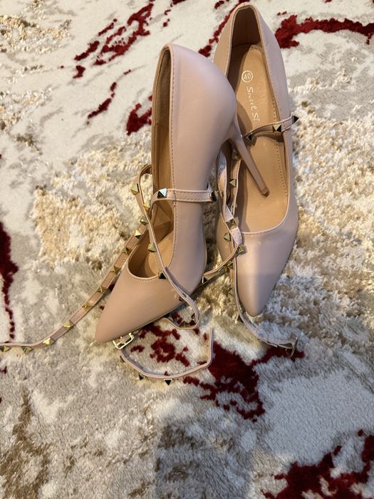 Pantofi eleganti