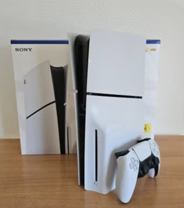 PS5 Disc Edition + 2 джойстика