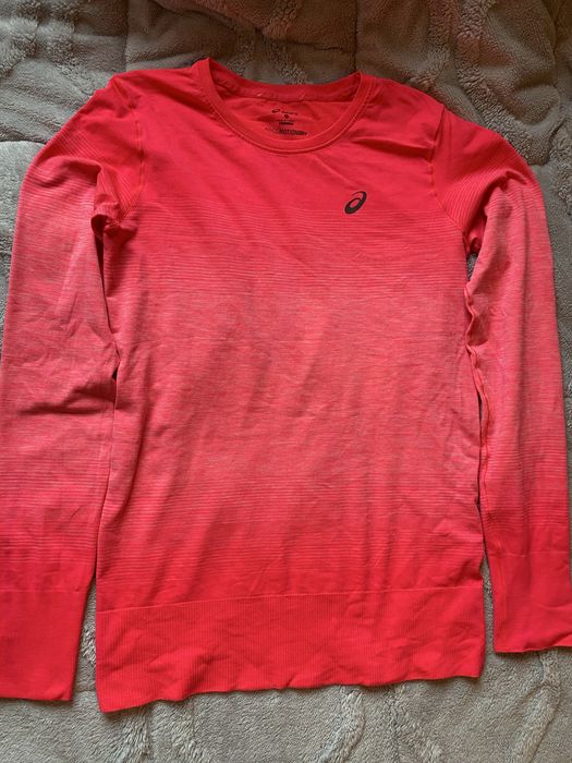 Asics/Асикс някои неща на известната марка, всичко по 15 евро