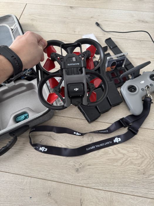 DJI Avata - Fly More Combo + Hard Case + DJI FPV Remote Confroller 2