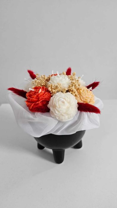 Букет от соеви свещи