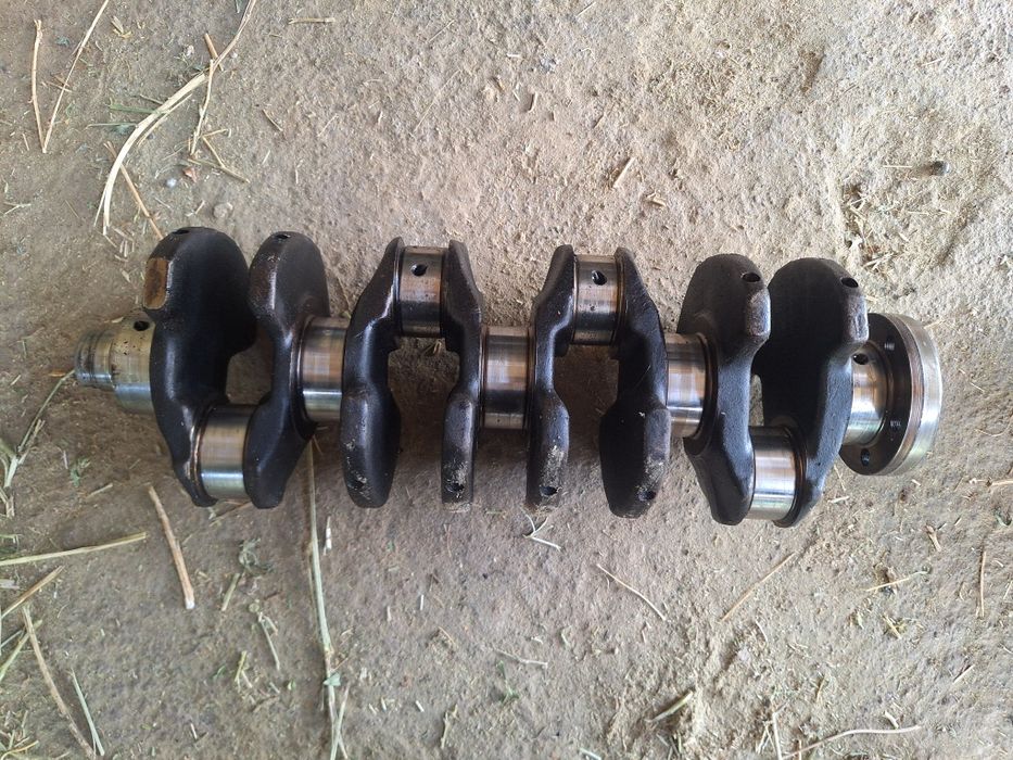 Продается коленвал  от двигателя 1.8  фольквсваген пассат