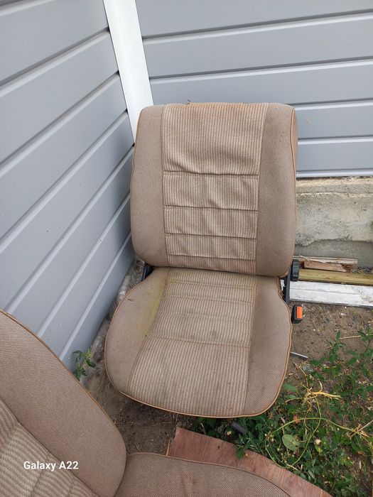 Запчасти на Гольф2