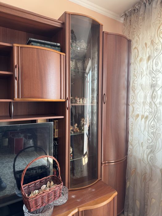 Стенка в зал (сервант)