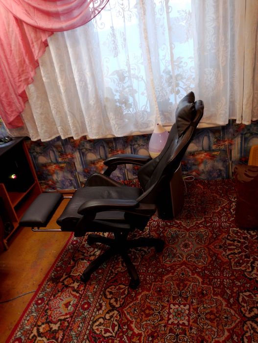 Продам игровое кресло