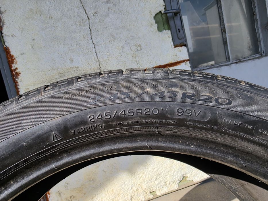 2 бр. всесезонни гуми 245/45/20 Michelin MXV4 7 mm DOT1214