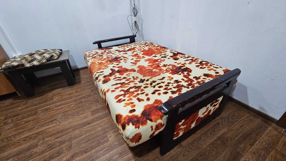 СРОЧНО продается ДИВАН