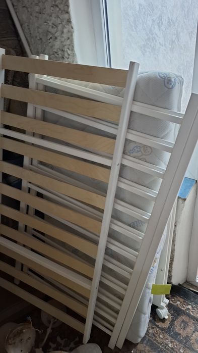 Продам детскую кроватку