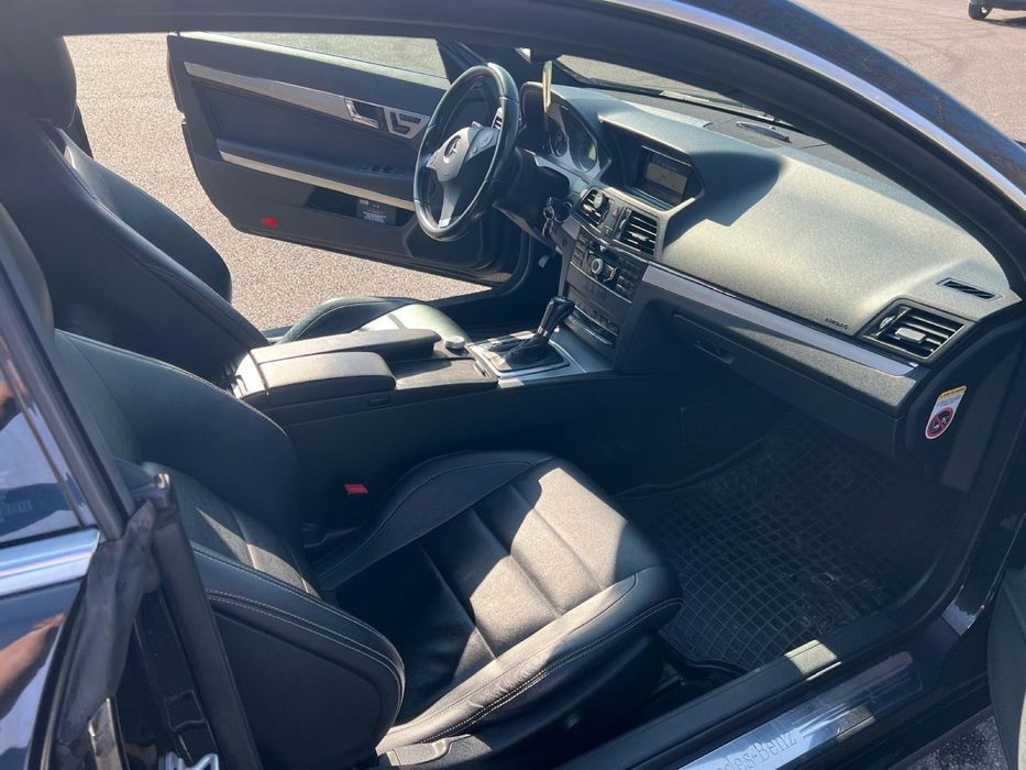 Mercedes Clasa E200 Coupe
