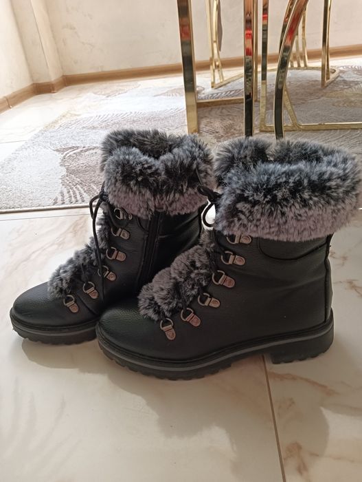 Много сладки спортно и елегантни боти - ботуши 37