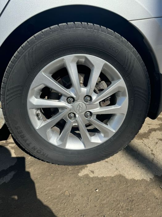 Шины с дисками 195/65/15