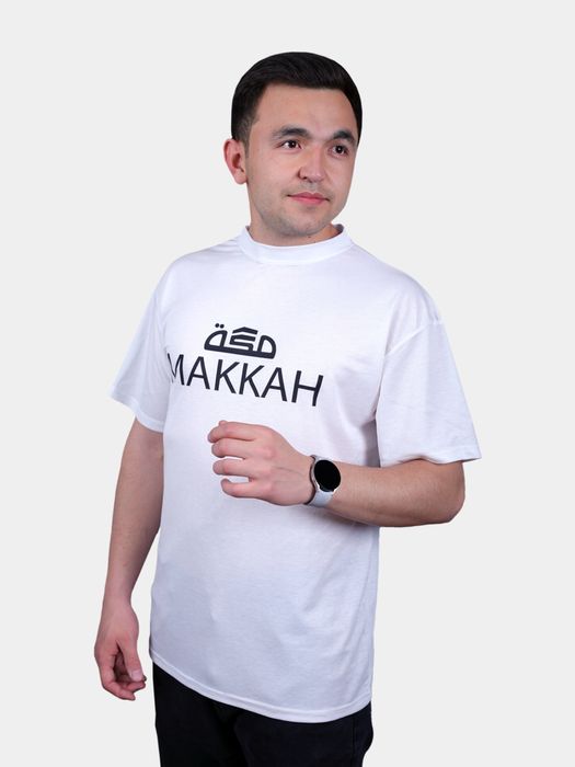 Sizning brendingiz asosida fudbolka va kepka