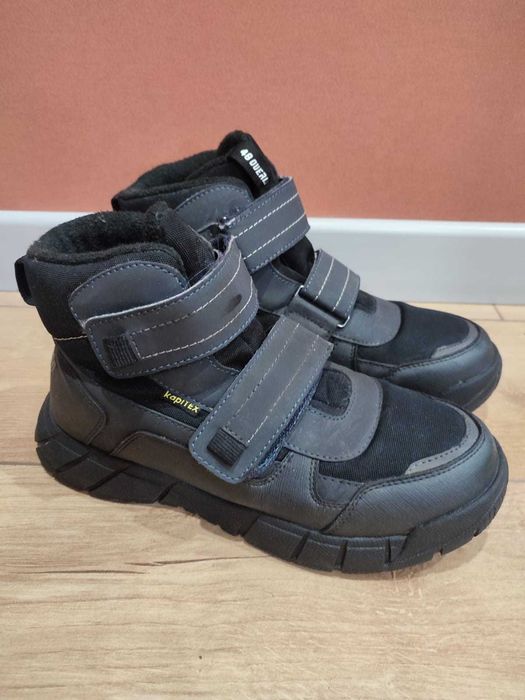 Продам мужские зимние ботики 39 размер. KAPIKA.