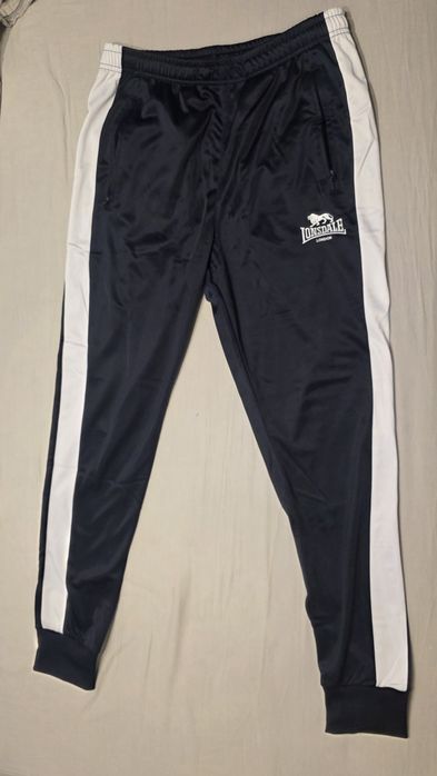 pantaloni de trening