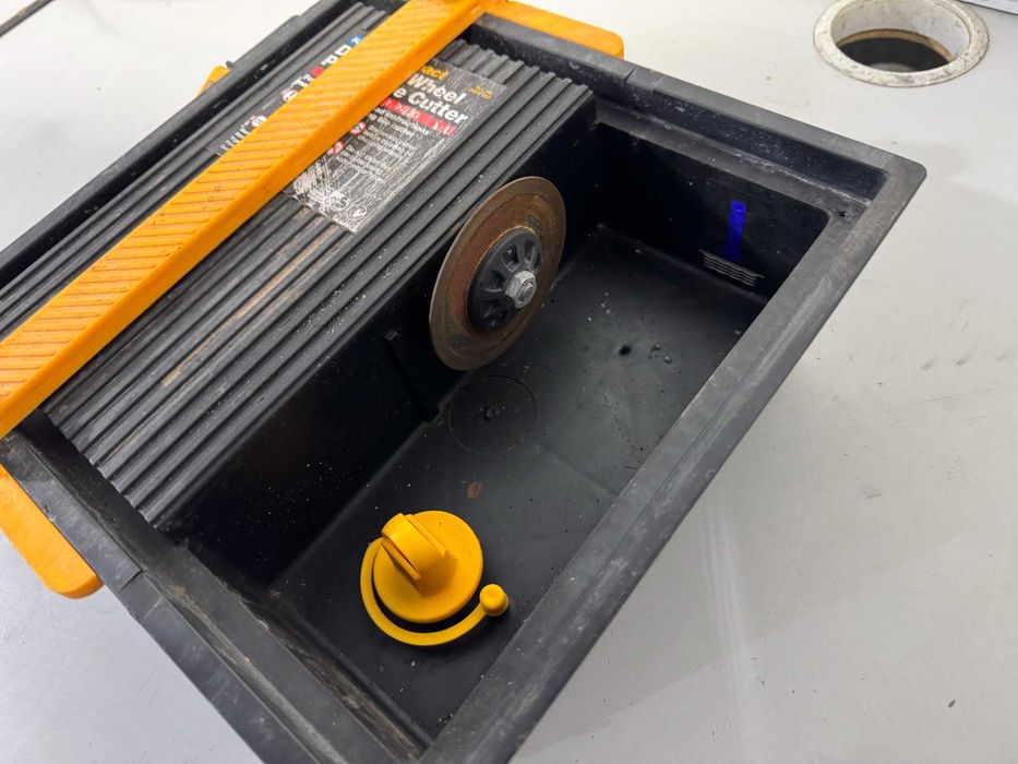 Машина за плочки - 300 W (малка)