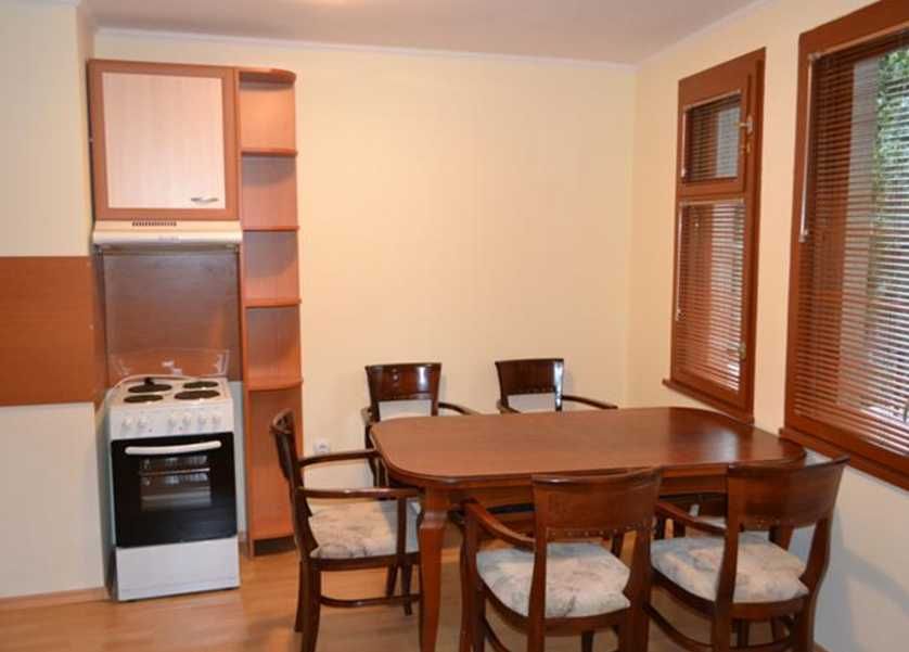 Дава се под наем Тристаен апартамент в Пловдив, Младежки Хълм - 80 кв.м за 450 € - Снимка #1