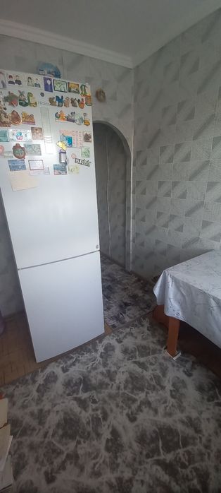 Продам квартиру  3