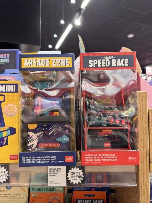 Мини аркаден автомат Legami, 240 игри с батерии