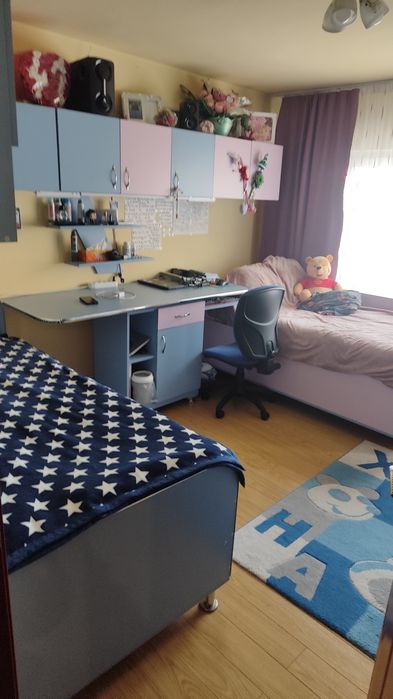 Se vinde un apartament 2 camere etaj 5 bloc turn.