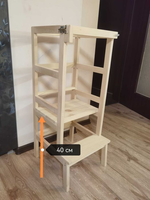 Learning tower / кула монтесори с подвижни стъпала.