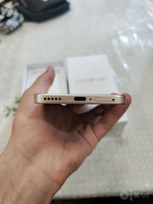 Honor 400 8/256gb