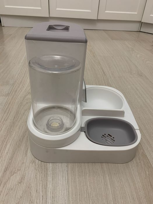 Кормушка для кошек