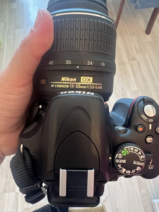 Продам фотокамеру Nikon D5100