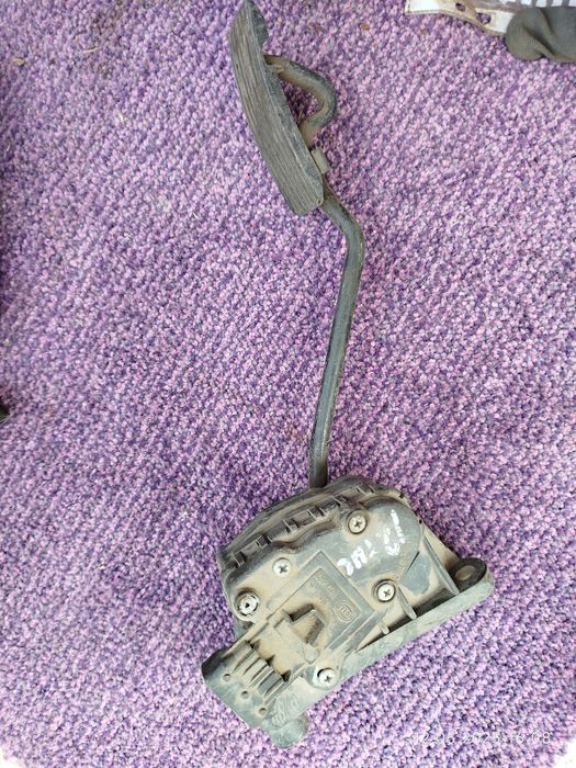 Педали автомобильные