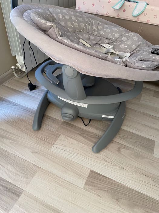 Продавам шезлонг за бебе