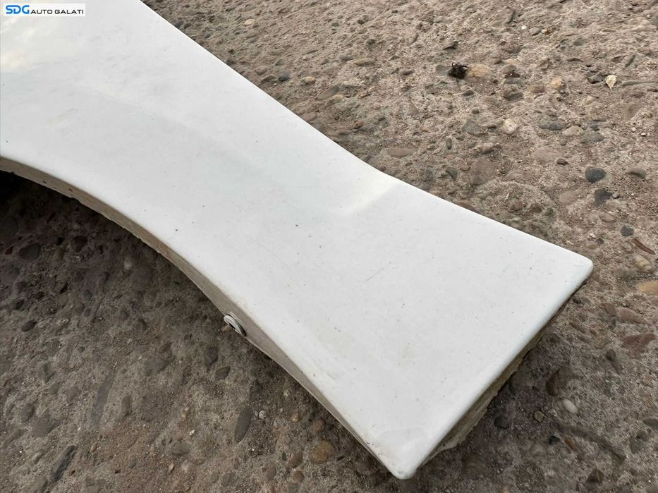 Aripa Stanga Fata cu Defect Volkswagen Jetta 4 2011 - 2014 Culoare LB9A [X4080] (prezinta zgarieturi si ondulatii in partile spre bara fata si spre portiera)