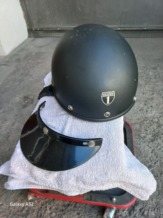 Мото каска половинка с очила