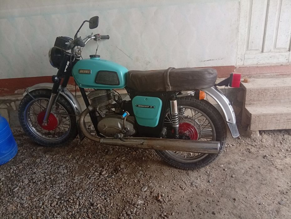 Mototsikl IJ planeta 4 sotiladi tex pasporti bor manzil G'ijduvon