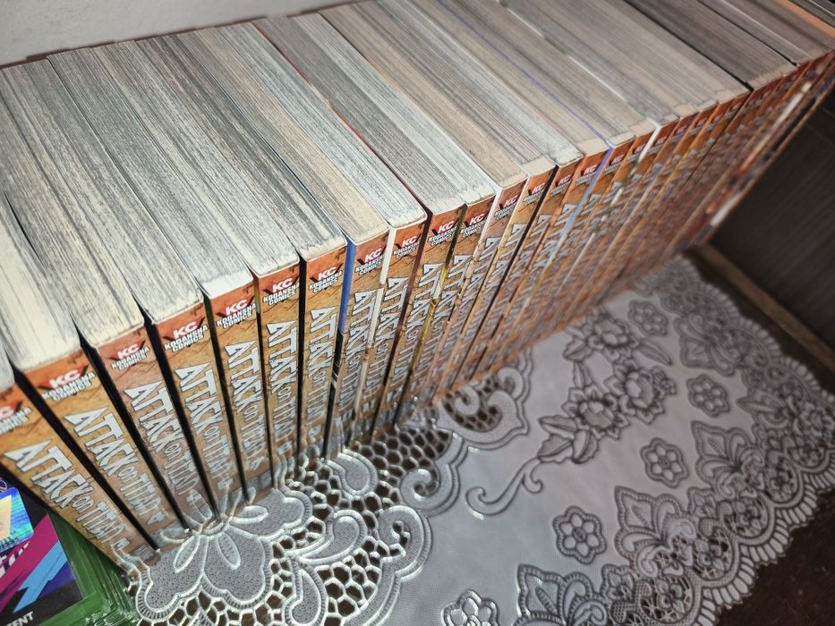 Attack on titan - Манга