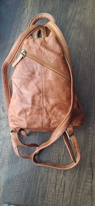 Раница- естествена кожа