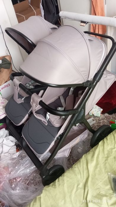 Коляска для двойни