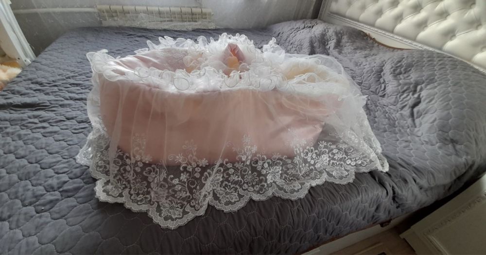 Продам сумку переноску для девочки