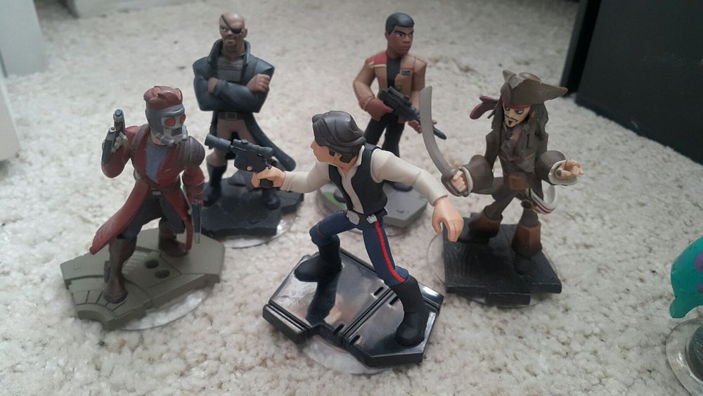 Disney infinity игра,портал, фигурки,значки Xbox ps3, wii Lego dimensi