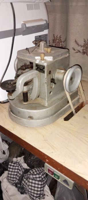 Скорняжная машинка