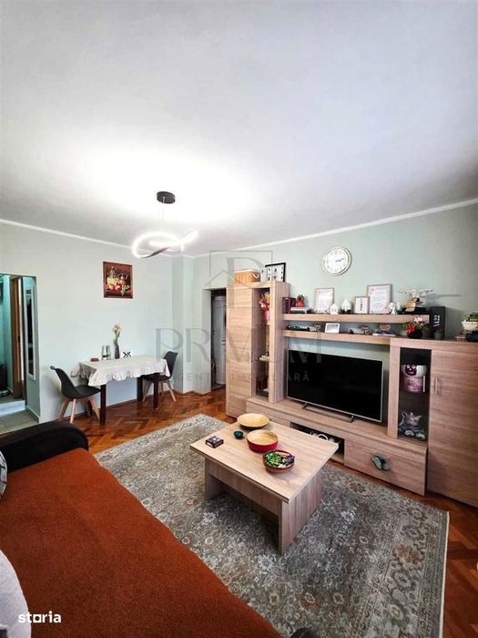 Ghe.lazar | 3 Cam | Renovat | Lift | Et.intermediar | Centrala — fotografia 1