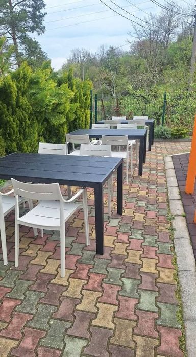 Комплект маси със столове