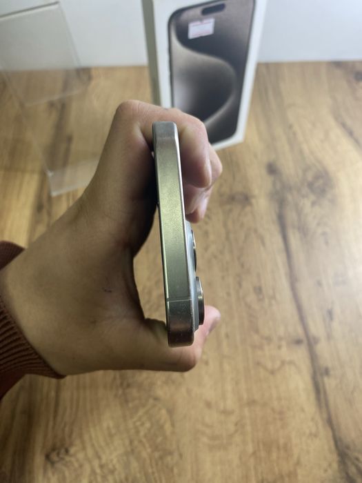 Продам Iphone 15 Pro Max 256gb