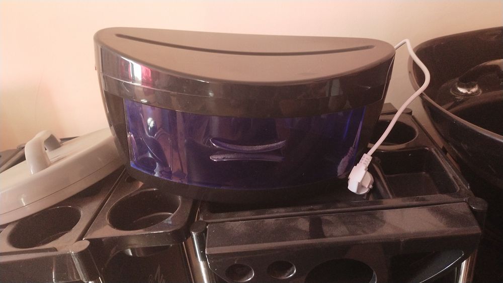 Продам парикмахерское оборудование