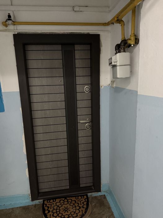 Apartament 3 camere  2 bai etaj 2