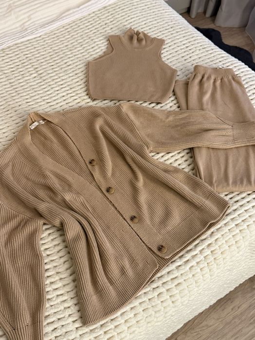 Костюм от три части S бежев