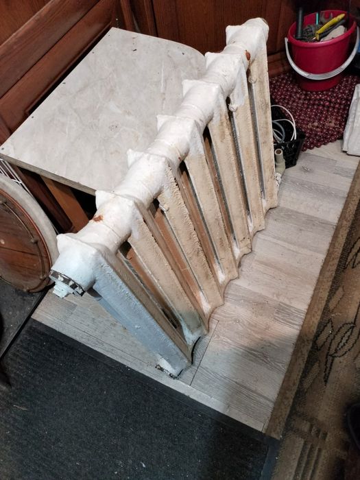 Чугунная батарея 7 секций