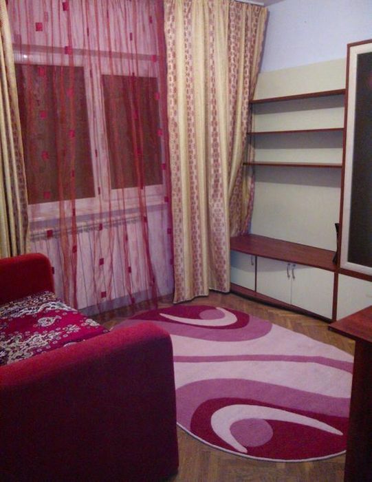 Vand apartament 3 camere